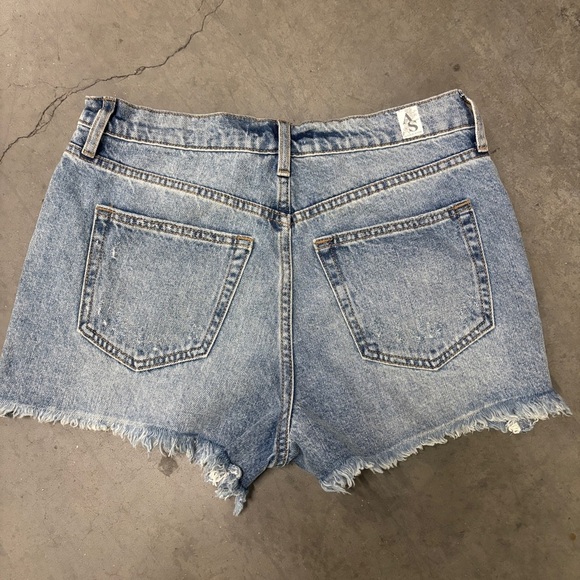 Altered state Jean shorts size medium - Picture 2 of 6